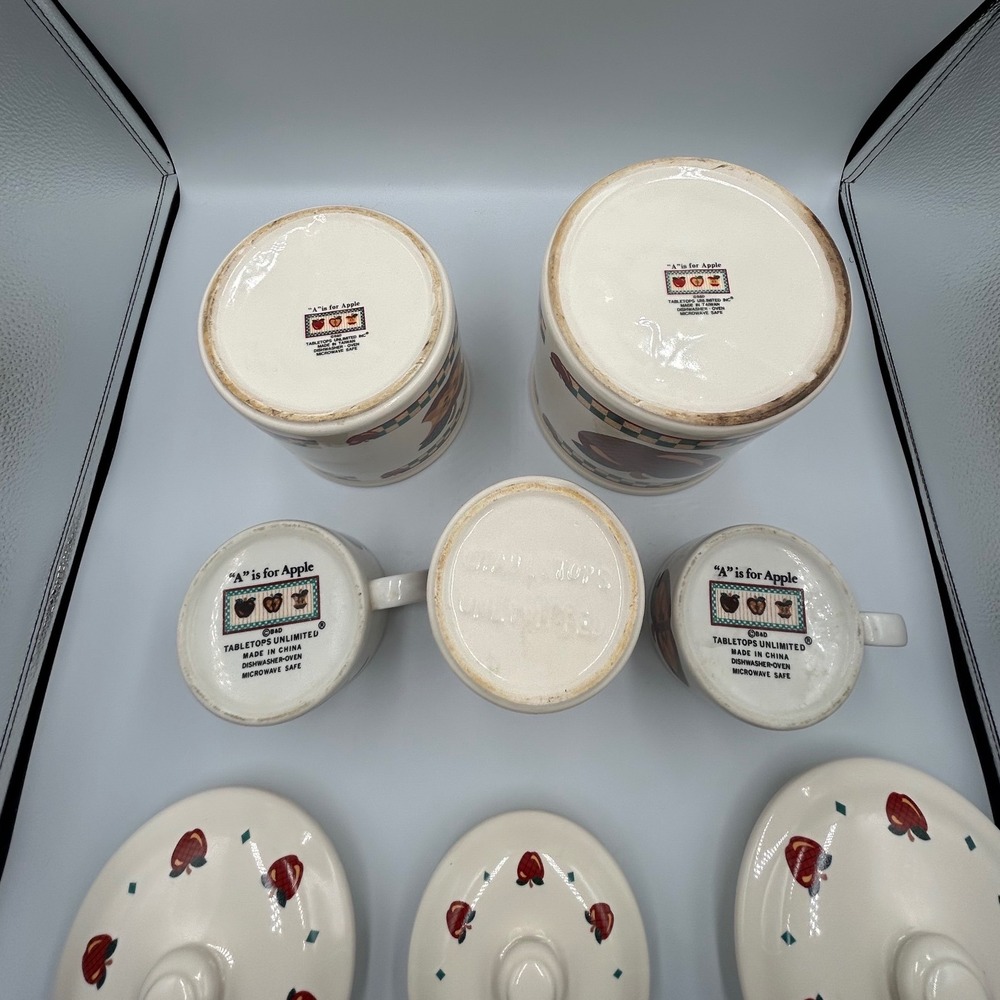 Vintage‎ Tabletops Unlimited A is for Apple Canister Set and Mugs 5pc Kitchen - Picture 5 of 6